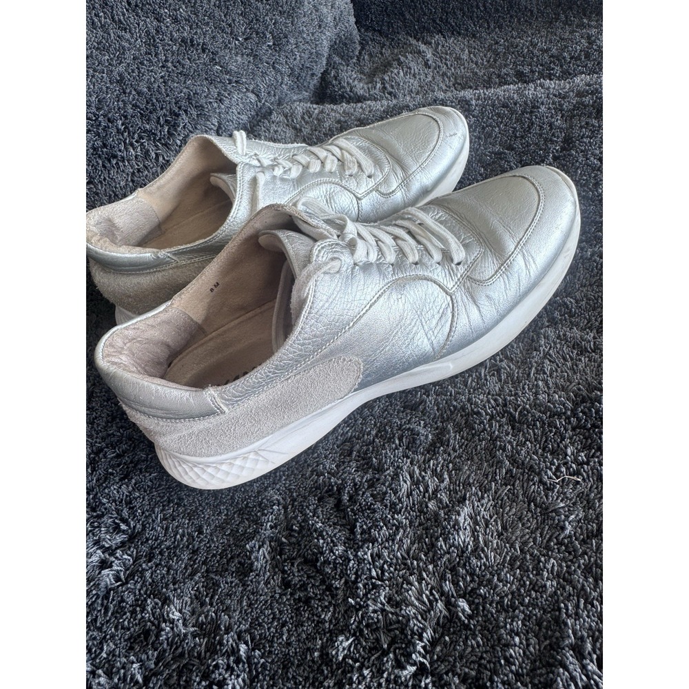 Vaneli Sport Womens Silver With Gray Suede Tennis Shoes Size 8 M